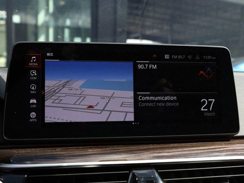 Used 2023 BMW 530i w/ M Sport Package image 31