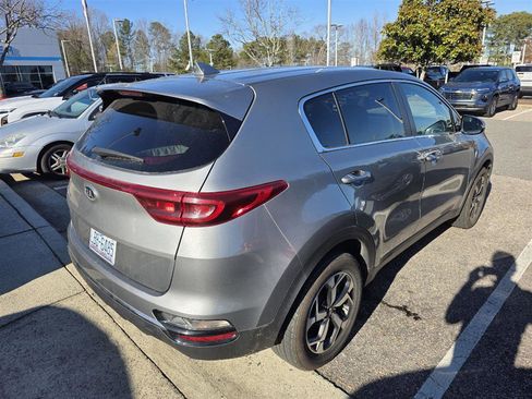 Used 2020 Kia Sportage LX w/ LX Popular Package image 9