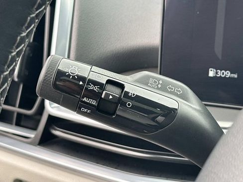 Used 2025 Kia Sorento SX Prestige AWD/4WD image 11