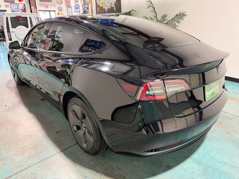 Used 2022 Tesla Model 3 Long Range image 4