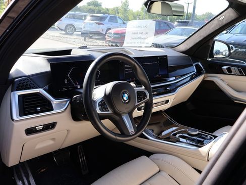 Used 2023 BMW X7 xDrive40i w/ M Sport Package AWD/4WD image 61