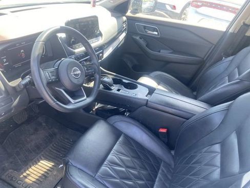 Used 2023 Nissan Rogue Platinum w/ Platinum Premium Package FWD image 16