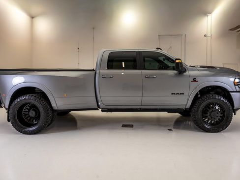 Used 2024 RAM 3500 Limited w/ Night Edition AWD/4WD image 11