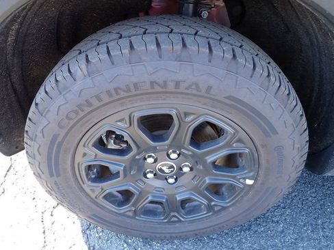 Used 2025 Ford Bronco Sport Badlands AWD/4WD image 14