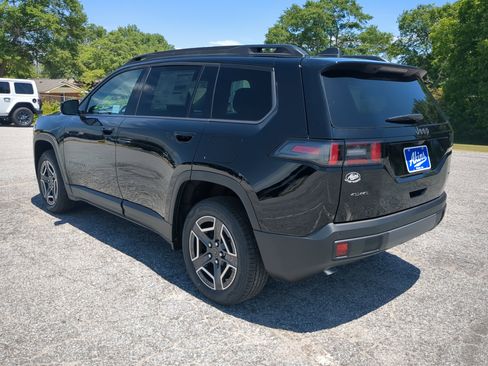 New 2026 Jeep Cherokee Laredo AWD/4WD image 6