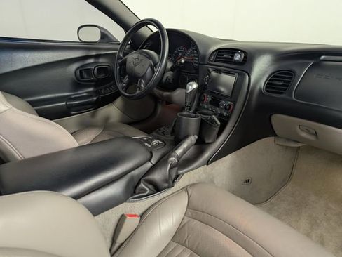 Used 2003 Chevrolet Corvette Coupe w/ Preferred Equipment Group RWD image 24