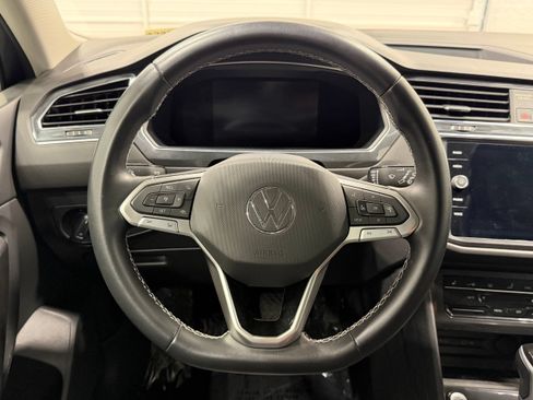 Used 2023 Volkswagen Tiguan SE FWD image 30