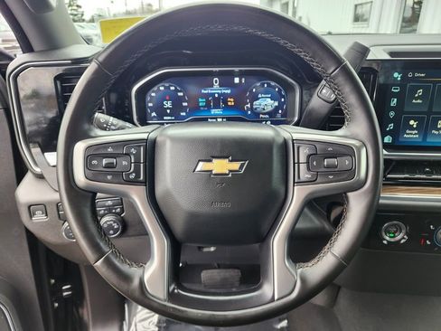 Used 2023 Chevrolet Silverado 1500 LT image 25