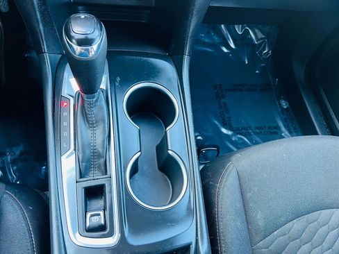 Used 2020 Chevrolet Equinox LT image 22