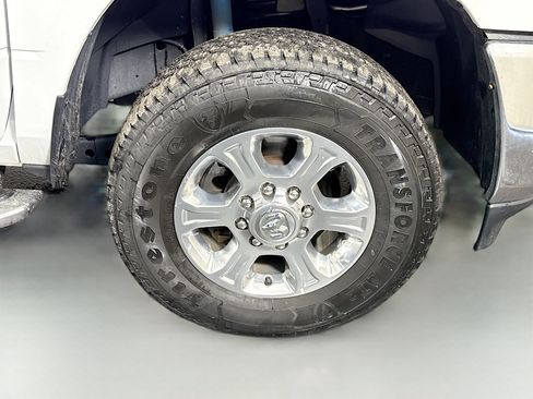 Used 2024 RAM 2500 Big Horn w/ Off Road Package AWD/4WD image 31