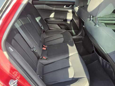 Used 2023 Kia K5 LXS image 7