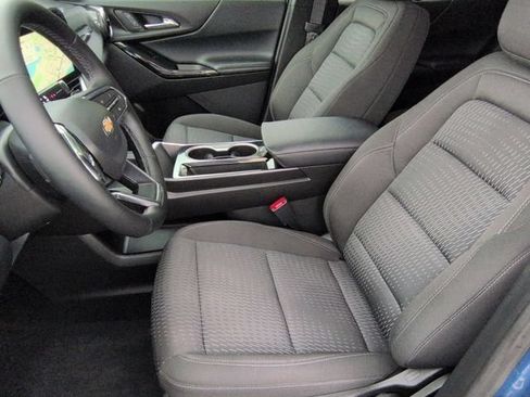Certified 2025 Chevrolet Equinox LT FWD image 18