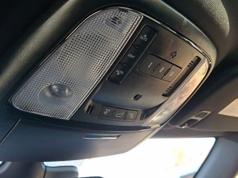 Used 2024 Dodge Durango GT image 31