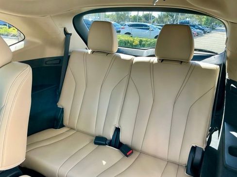 Used 2023 Acura MDX FWD image 12