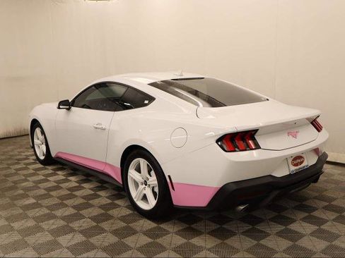 Used 2025 Ford Mustang Coupe image 29
