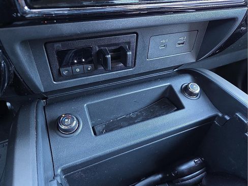 Used 2021 Nissan Titan Platinum Reserve w/ Moonroof Package image 20