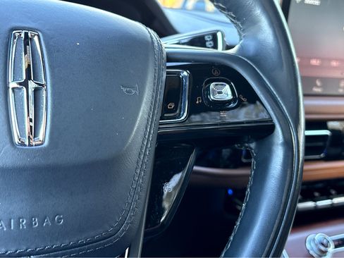 Used 2023 Lincoln Aviator Reserve w/ Equipment Group 201A image 17