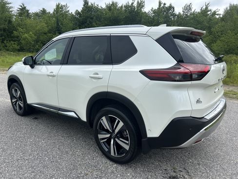 Certified 2023 Nissan Rogue Platinum AWD/4WD image 7