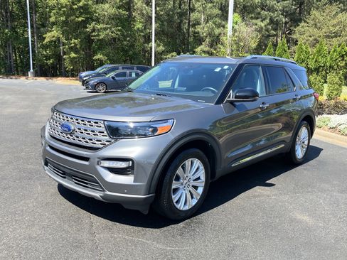 Used 2023 Ford Explorer Limited w/ Limited Technology Package RWD image 6