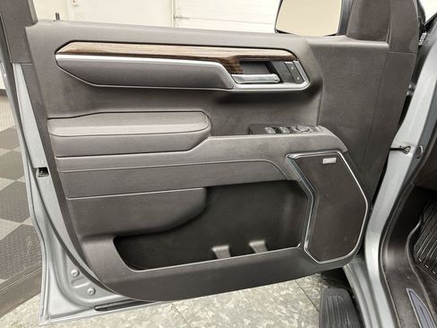 Certified 2025 GMC Sierra 1500 Elevation w/ Elevation Premium Package AWD/4WD image 8
