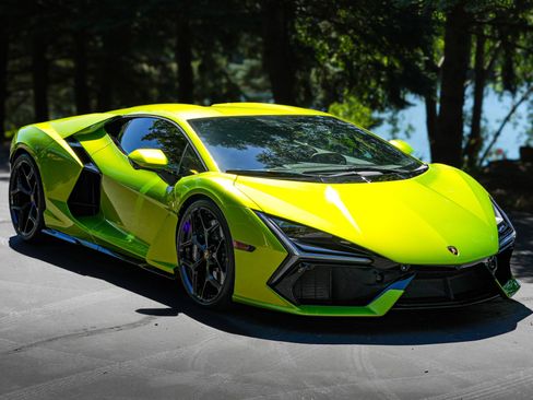 Used 2025 Lamborghini Revuelto AWD/4WD image 1