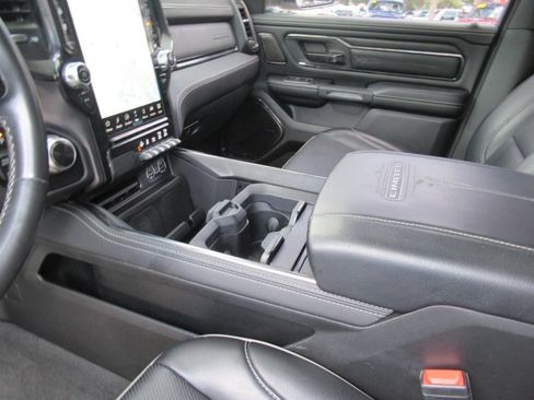 Used 2022 RAM 1500 Limited AWD/4WD image 16