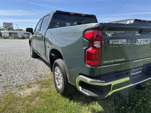 Used 2025 Chevrolet Silverado 1500 LT RWD image 5