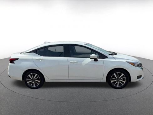 Used 2025 Nissan Versa SV FWD image 13