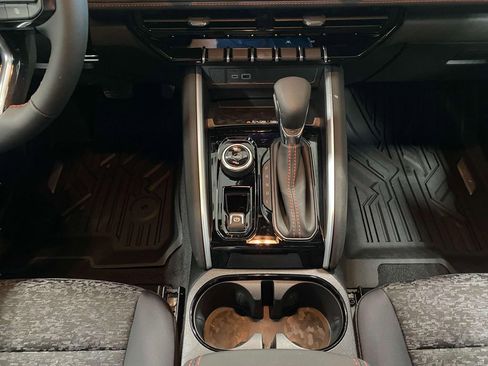 New 2026 Chevrolet Colorado Z71 image 14