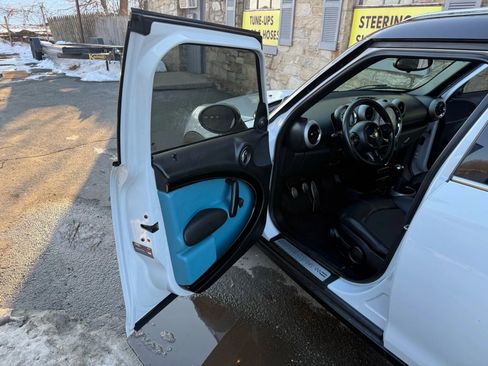 Used 2011 MINI Cooper Countryman S image 31