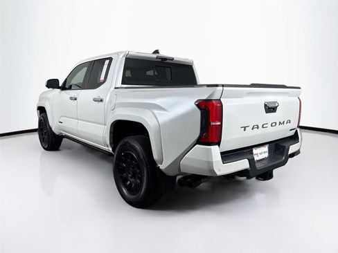 Used 2025 Toyota Tacoma Limited image 13