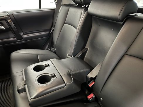 Used 2019 Toyota 4Runner TRD Off-Road Premium image 15