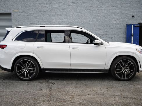 Used 2022 Mercedes-Benz GLS 450 4MATIC w/ AMG Line Exterior image 17