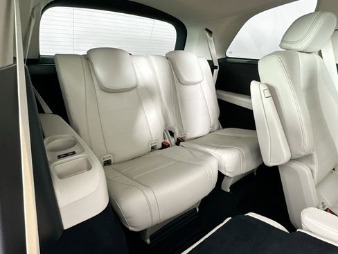 New 2026 Mercedes-Benz GLS 450 4MATIC image 29