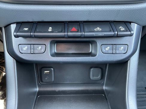 Certified 2018 Chevrolet Colorado Z71 AWD/4WD image 10