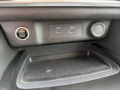 Used 2023 Nissan Rogue SV FWD image 39