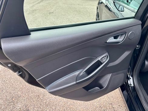 Used 2017 Ford Focus RS image 19