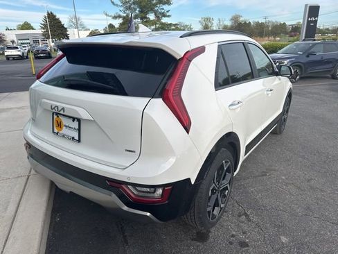 Certified 2025 Kia Niro SX Touring FWD image 10