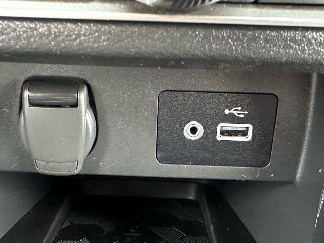 Used 2024 Nissan Versa SV FWD image 18