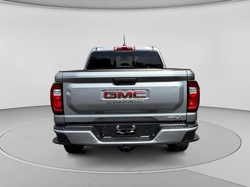 Used 2025 GMC Canyon AT4 w/ Technology Plus Package AWD/4WD image 4