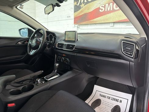 Used 2016 MAZDA MAZDA3 i Touring image 30