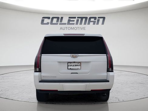 Used 2016 Cadillac Escalade Luxury AWD/4WD image 4