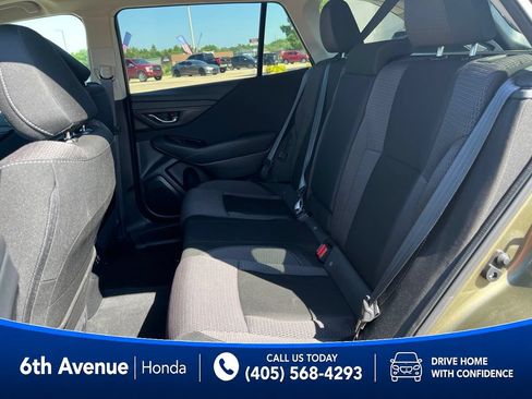 Used 2025 Subaru Outback Premium AWD/4WD image 21