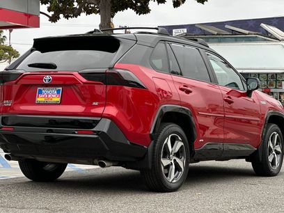 Used 2022 Toyota RAV4 SE w/ Weather & Moonroof Package