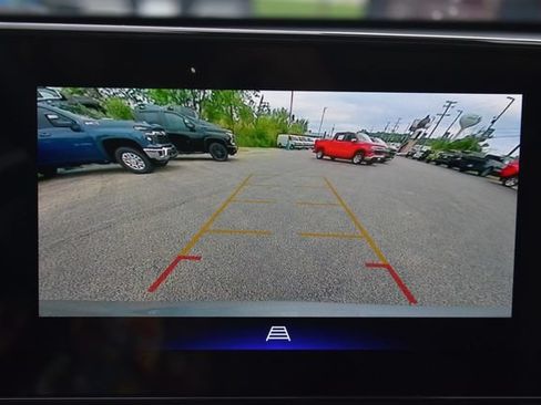 New 2026 Chevrolet Trax LT w/ Sunroof Package FWD image 29