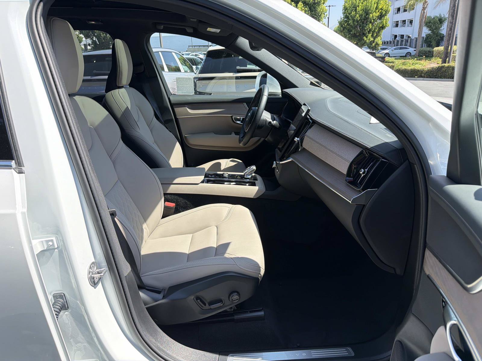 New 2026 Volvo XC90 B6 Plus AWD/4WD image 26
