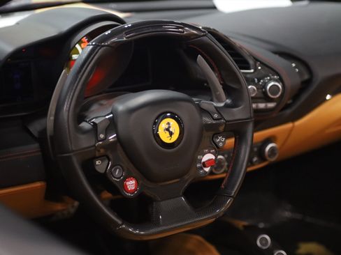 Used 2019 Ferrari 488 Spider RWD image 24