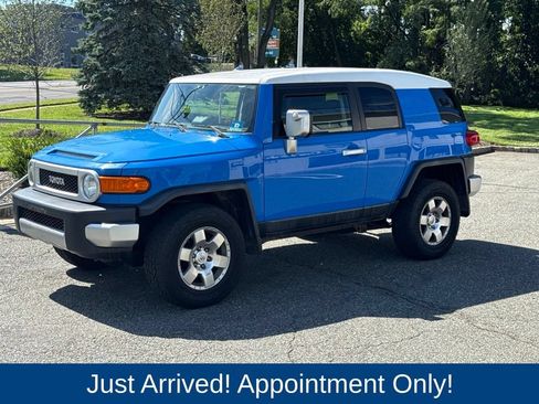 Used 2007 Toyota FJ Cruiser 4WD w/ Upgrade Pkg 2 image 3