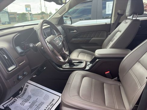 Used 2022 GMC Canyon Denali AWD/4WD image 10