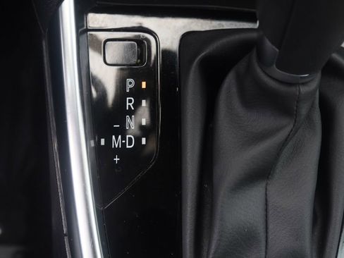 Used 2020 Toyota Yaris LE FWD image 17